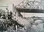 1935, ultimi lavori per il nuovo ponte di Voltabarozzo e, a monte, il ponte ottocentesco ancora in funzione (Fabio Fusar)